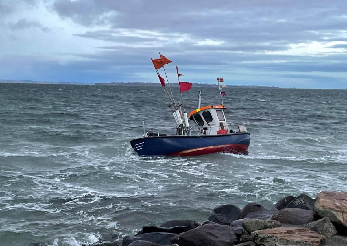 Tæt på land