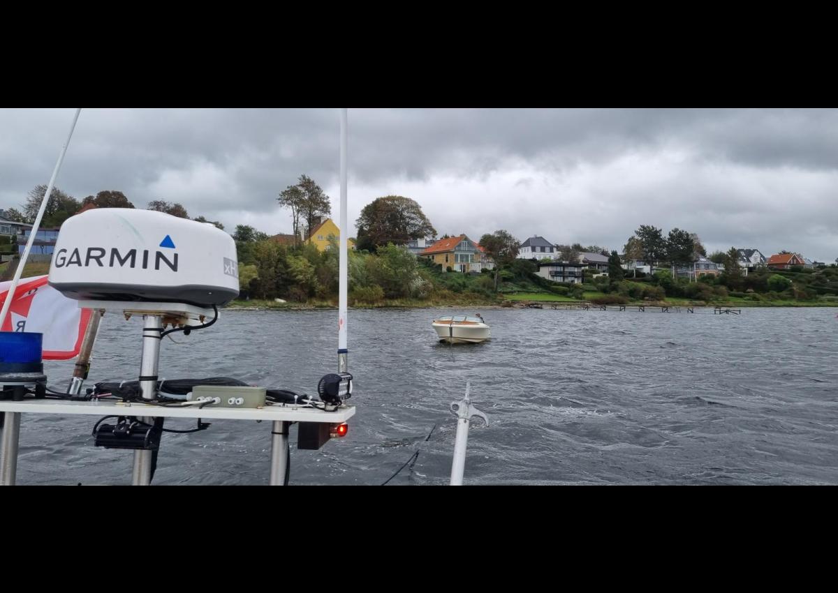 Chris Craft med motorproblemer