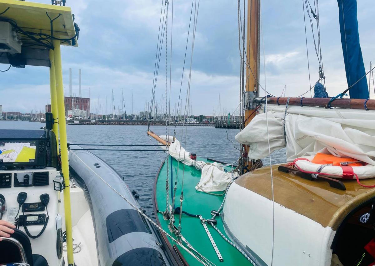 Bugsering i havn
