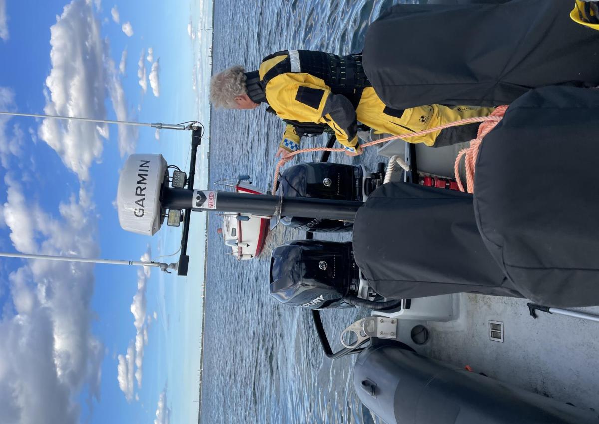 sejlbåd med motorstop