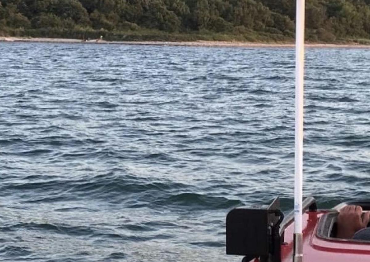 2 kajakker på stranden