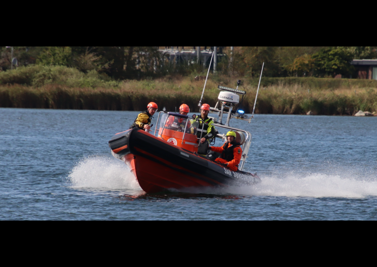 2 kajakroere i problemer ved Alstrup Strand.