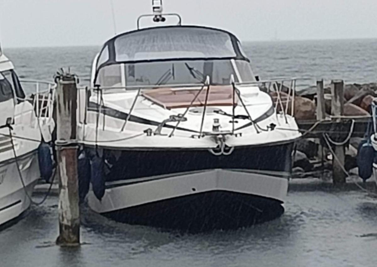 39 fods fairliner motorbåd med løs gashåndtag
