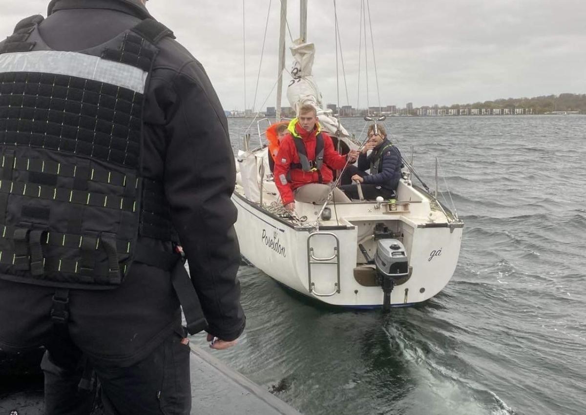 Hvid Sagita 26 fods med problemer.