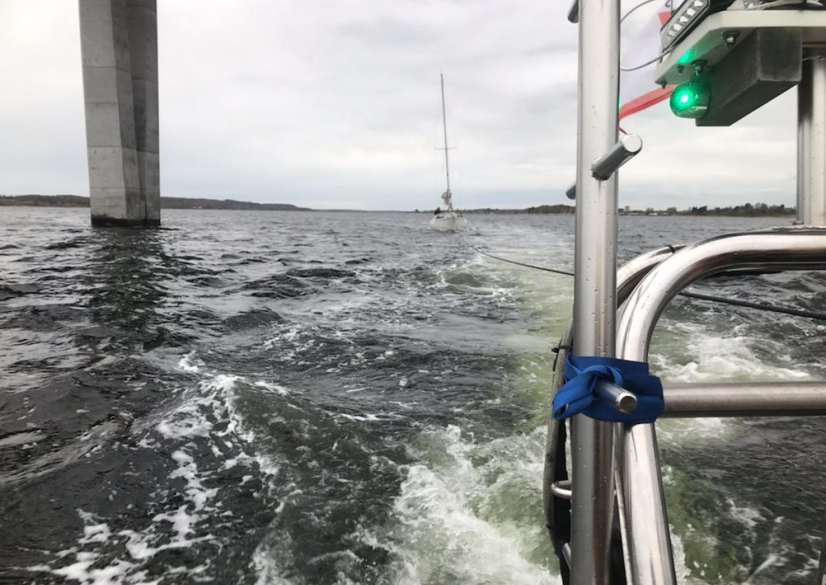 Havaristen på slæb