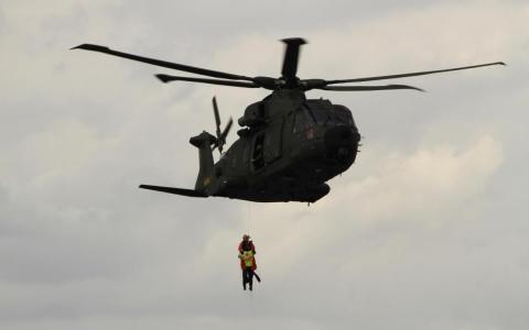 Øvelse med helikopter