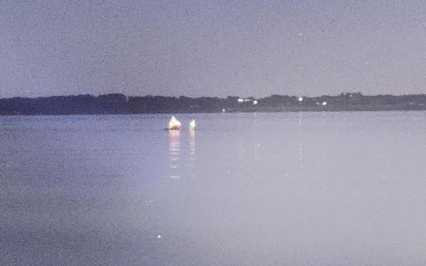 2 personer på jetski med motorstop ved Sømærket i Horsens fjord