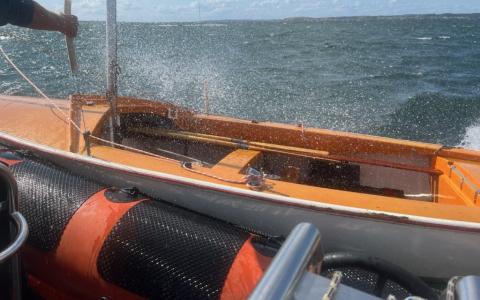 Båd på slæb
