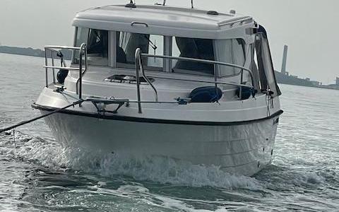 Motorbåd i Agersø Sund