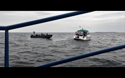 Samarbejde med nabostation til en 31 fods motorbåd