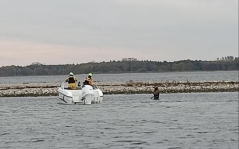 21 fods kabinebåd drivende ved Æbelø 